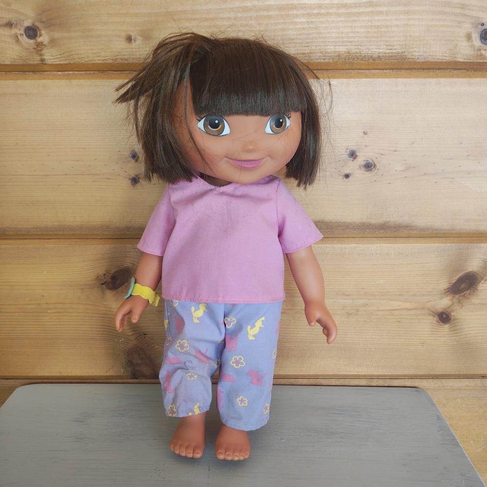 2003 Mattel Dora the‎ Explorer Classic Doll in pajamas Nickelodeon 16" USED D52
